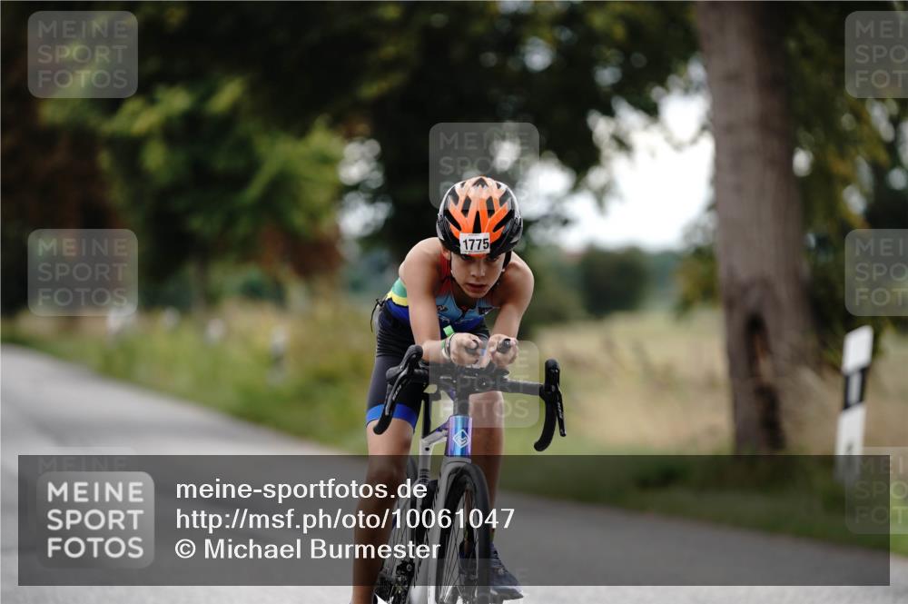 30.08.2026 - Elbe Triathlon Hamburg Michael Burmester http://msf.ph/oto/10061047 30.08.2026 12:42:14 Radfahren 1772, 1775, 1812, 1816 meine-sportfotos.de