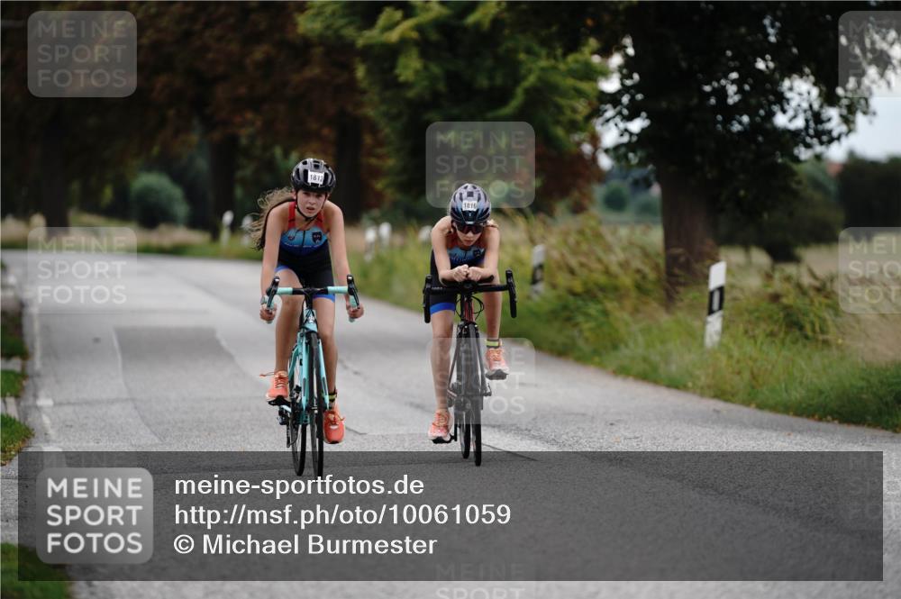 30.08.2026 - Elbe Triathlon Hamburg Michael Burmester http://msf.ph/oto/10061059 30.08.2026 12:42:19 Radfahren 1772, 1812, 1816 meine-sportfotos.de