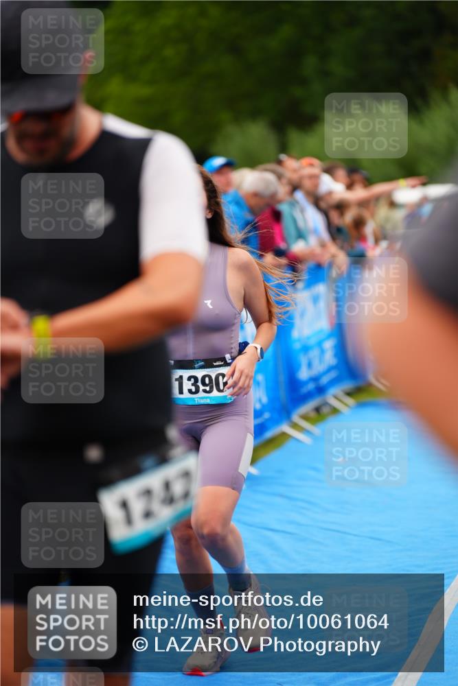 30.08.2026 - Elbe Triathlon Hamburg LAZAROV Photography http://msf.ph/oto/10061064 30.08.2026 11:43:27 Ziel 1156, 1242, 1390 meine-sportfotos.de