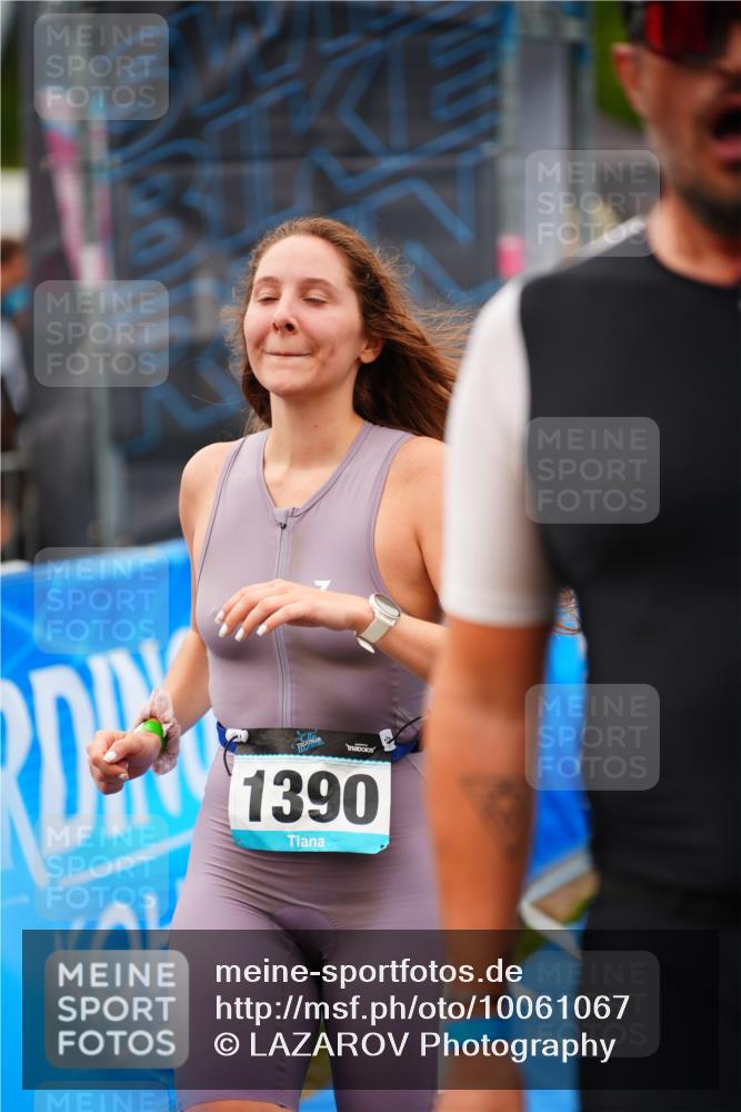 30.08.2026 - Elbe Triathlon Hamburg LAZAROV Photography http://msf.ph/oto/10061067 30.08.2026 11:43:28 Ziel 538, 1156, 1390 meine-sportfotos.de