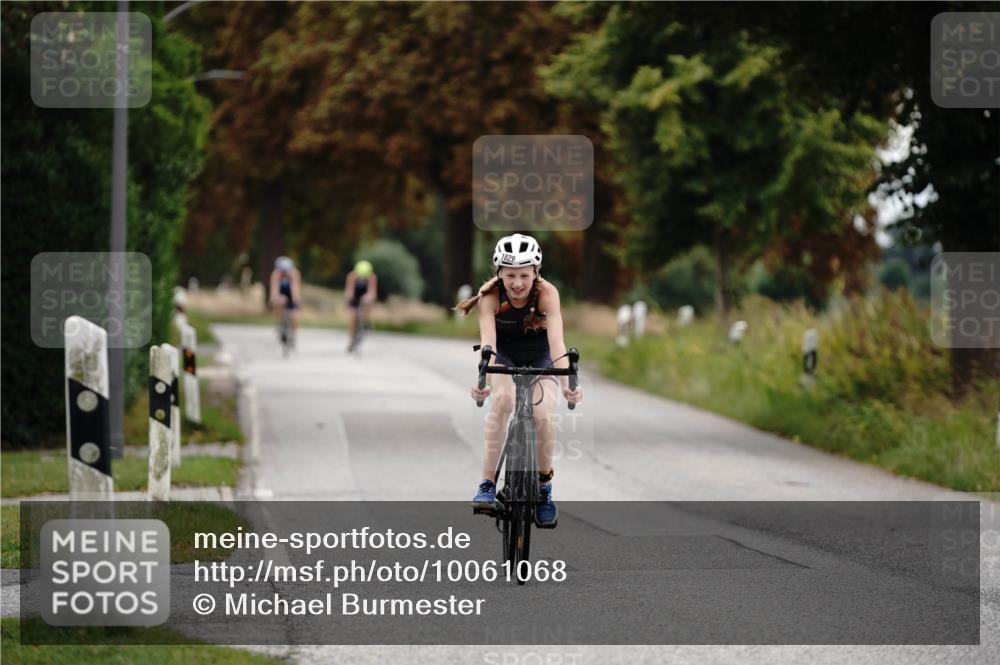 30.08.2026 - Elbe Triathlon Hamburg Michael Burmester http://msf.ph/oto/10061068 30.08.2026 12:42:44 Radfahren 1829 meine-sportfotos.de