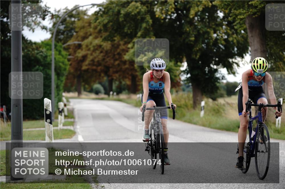 30.08.2026 - Elbe Triathlon Hamburg Michael Burmester http://msf.ph/oto/10061074 30.08.2026 12:42:53 Radfahren 1807, 1811 meine-sportfotos.de