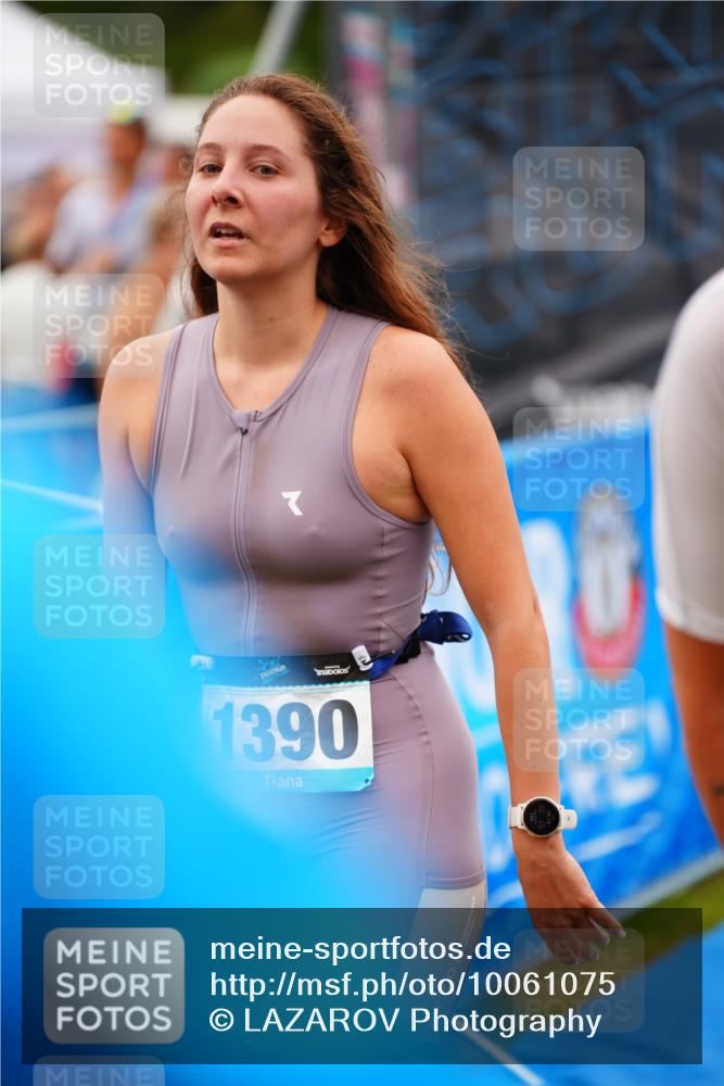 30.08.2026 - Elbe Triathlon Hamburg LAZAROV Photography http://msf.ph/oto/10061075 30.08.2026 11:43:29 Ziel 538, 1156, 1390 meine-sportfotos.de