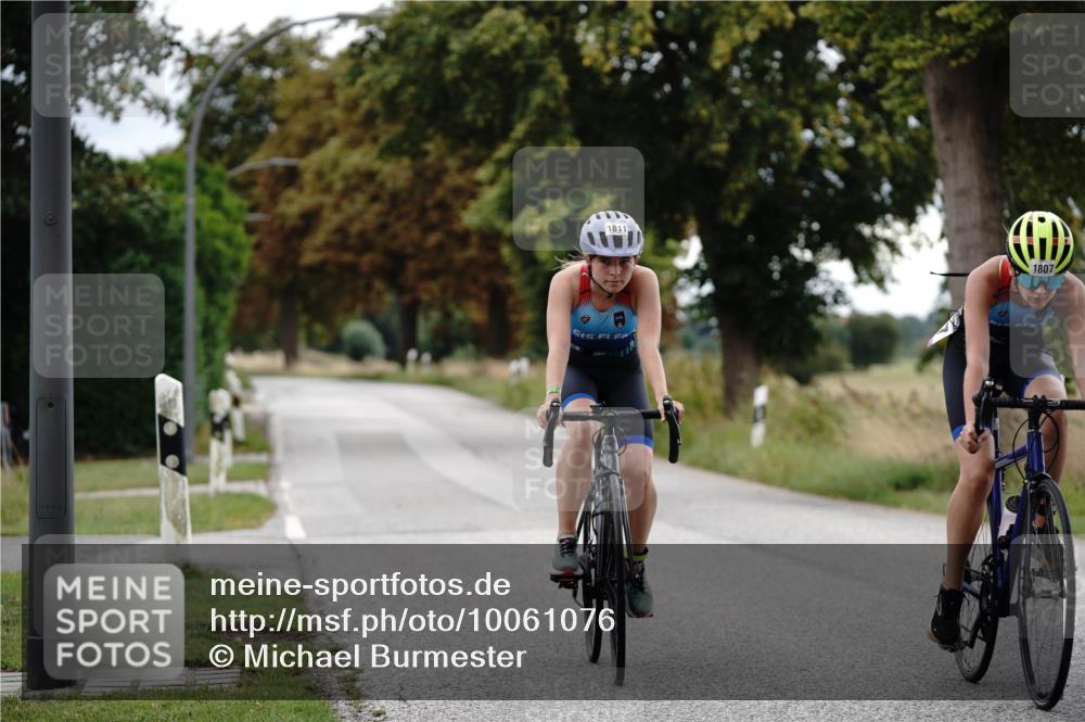 30.08.2026 - Elbe Triathlon Hamburg Michael Burmester http://msf.ph/oto/10061076 30.08.2026 12:42:53 Radfahren 1807, 1811 meine-sportfotos.de