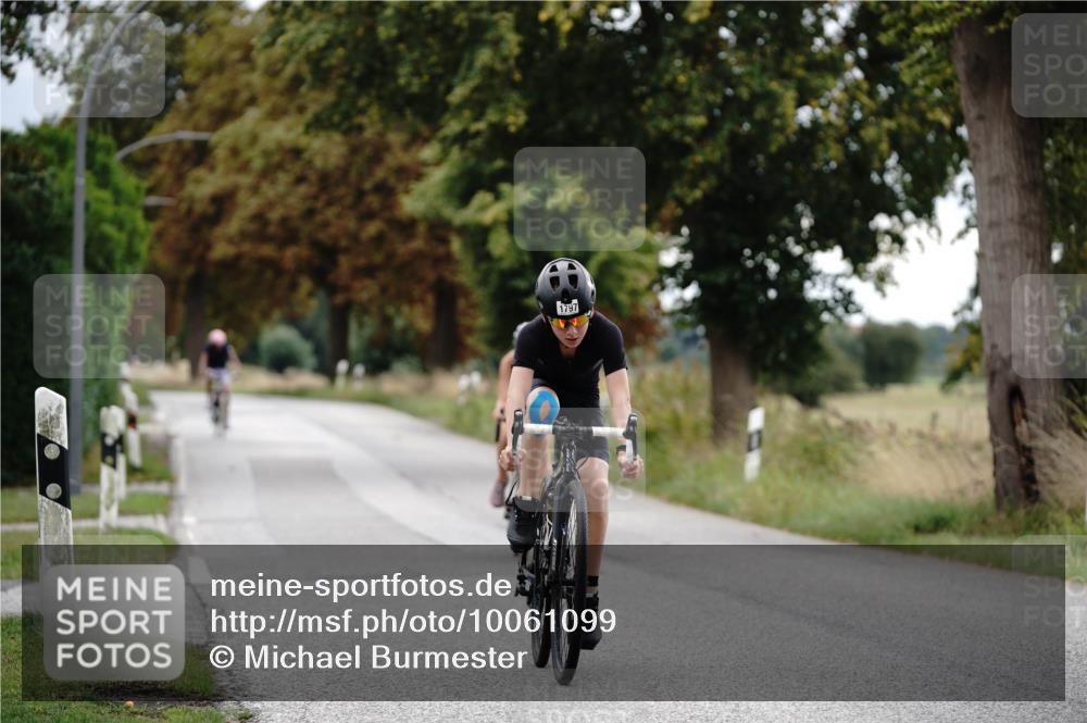 30.08.2026 - Elbe Triathlon Hamburg Michael Burmester http://msf.ph/oto/10061099 30.08.2026 12:43:53 Radfahren 1797, 1820, 1822 meine-sportfotos.de