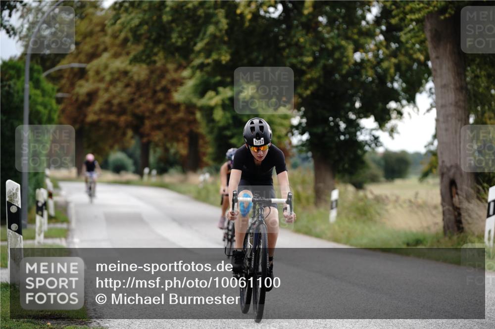 30.08.2026 - Elbe Triathlon Hamburg Michael Burmester http://msf.ph/oto/10061100 30.08.2026 12:43:53 Radfahren 1797, 1820, 1822 meine-sportfotos.de
