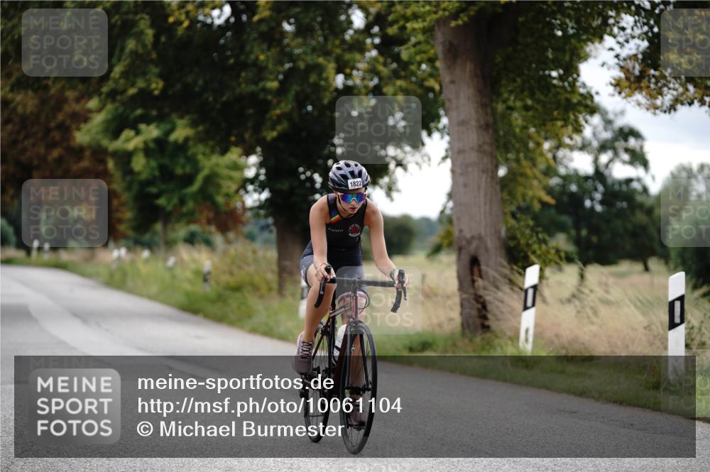 30.08.2026 - Elbe Triathlon Hamburg Michael Burmester http://msf.ph/oto/10061104 30.08.2026 12:43:54 Radfahren 1797, 1820, 1822 meine-sportfotos.de