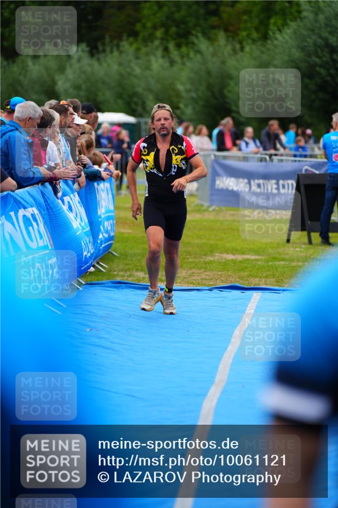 30.08.2026 - Elbe Triathlon Hamburg LAZAROV Photography http://msf.ph/oto/10061121 30.08.2026 11:43:44 Ziel 816, 908, 1273 meine-sportfotos.de