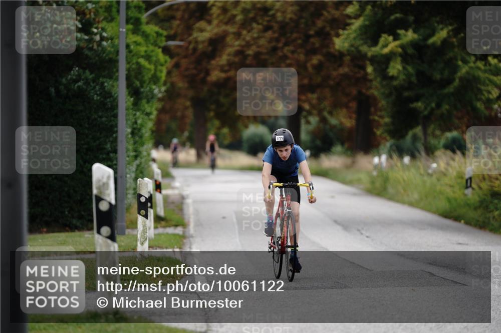 30.08.2026 - Elbe Triathlon Hamburg Michael Burmester http://msf.ph/oto/10061122 30.08.2026 12:44:25 Radfahren 1729 meine-sportfotos.de