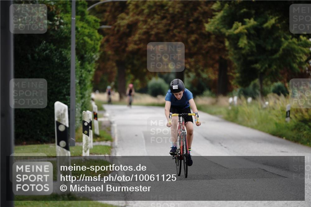 30.08.2026 - Elbe Triathlon Hamburg Michael Burmester http://msf.ph/oto/10061125 30.08.2026 12:44:25 Radfahren 1729 meine-sportfotos.de