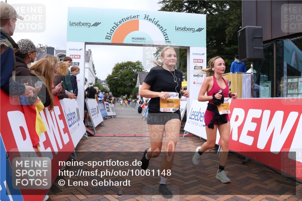 30.08.2026 - Blankeneser Heldenlauf Lena Gebhardt http://msf.ph/oto/10061148 30.08.2026 12:30:41 Ziel 2930, 2931, 4107, 4310 meine-sportfotos.de