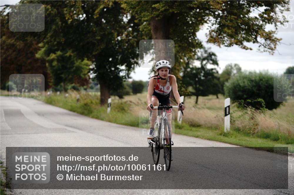 30.08.2026 - Elbe Triathlon Hamburg Michael Burmester http://msf.ph/oto/10061161 30.08.2026 12:45:18 Radfahren 1821 meine-sportfotos.de