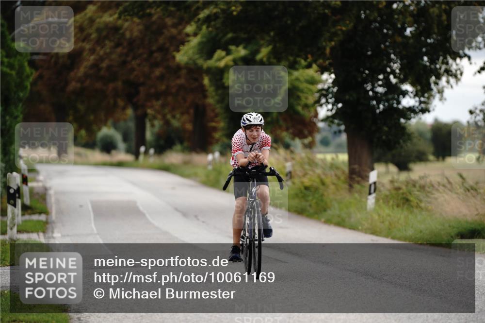 30.08.2026 - Elbe Triathlon Hamburg Michael Burmester http://msf.ph/oto/10061169 30.08.2026 12:45:37 Radfahren 1805 meine-sportfotos.de