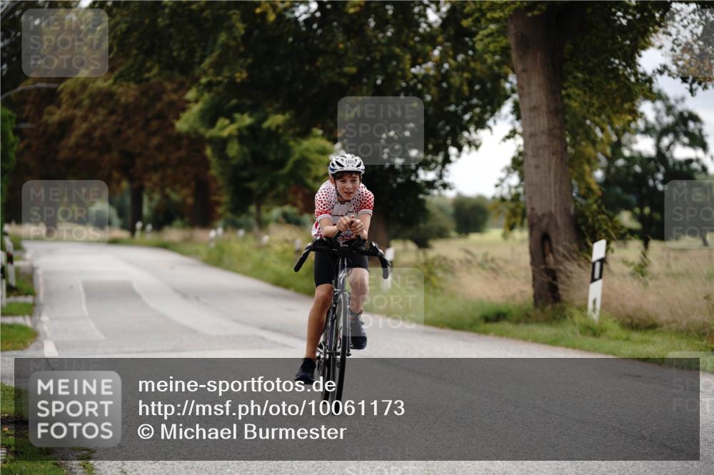 30.08.2026 - Elbe Triathlon Hamburg Michael Burmester http://msf.ph/oto/10061173 30.08.2026 12:45:38 Radfahren 1805 meine-sportfotos.de