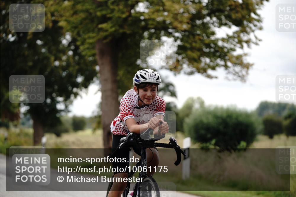 30.08.2026 - Elbe Triathlon Hamburg Michael Burmester http://msf.ph/oto/10061175 30.08.2026 12:45:39 Radfahren 1805 meine-sportfotos.de
