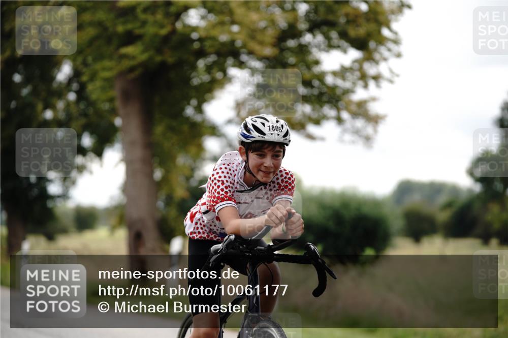 30.08.2026 - Elbe Triathlon Hamburg Michael Burmester http://msf.ph/oto/10061177 30.08.2026 12:45:39 Radfahren 1805 meine-sportfotos.de