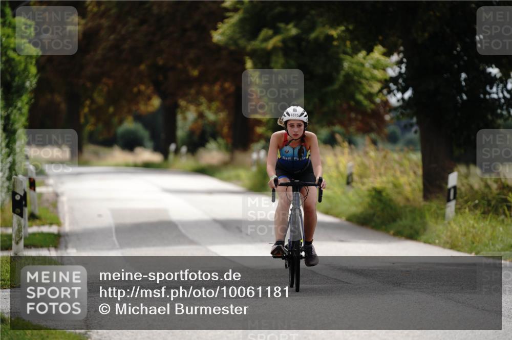 30.08.2026 - Elbe Triathlon Hamburg Michael Burmester http://msf.ph/oto/10061181 30.08.2026 12:46:32 Radfahren 1815 meine-sportfotos.de