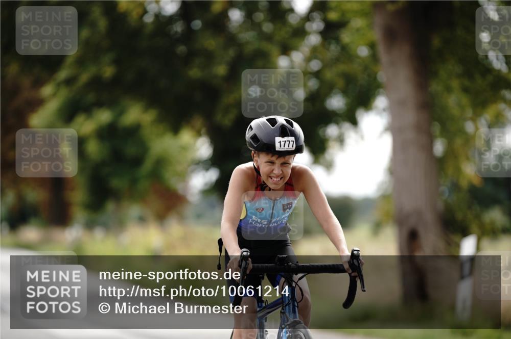 30.08.2026 - Elbe Triathlon Hamburg Michael Burmester http://msf.ph/oto/10061214 30.08.2026 12:47:42 Radfahren 1777, 1778 meine-sportfotos.de