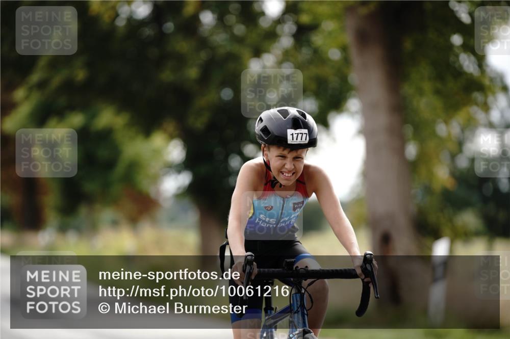 30.08.2026 - Elbe Triathlon Hamburg Michael Burmester http://msf.ph/oto/10061216 30.08.2026 12:47:42 Radfahren 1777, 1778 meine-sportfotos.de