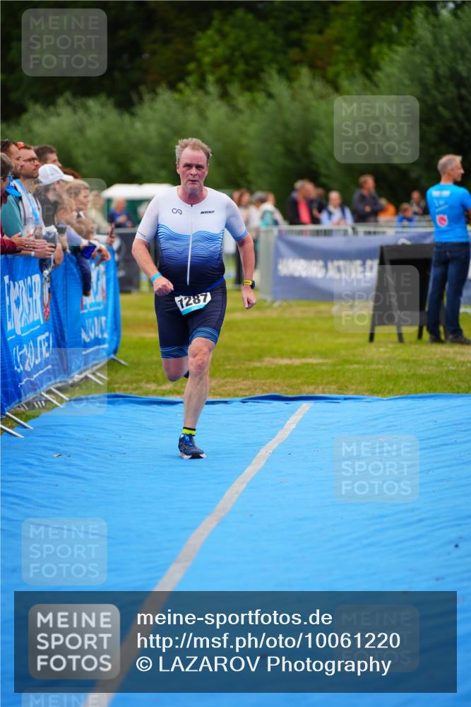 30.08.2026 - Elbe Triathlon Hamburg LAZAROV Photography http://msf.ph/oto/10061220 30.08.2026 11:44:08 Ziel 1227, 1287 meine-sportfotos.de