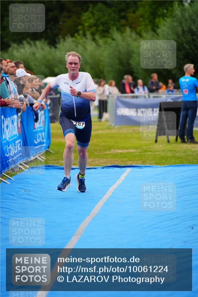 30.08.2026 - Elbe Triathlon Hamburg LAZAROV Photography http://msf.ph/oto/10061224 30.08.2026 11:44:08 Ziel 1227, 1287 meine-sportfotos.de