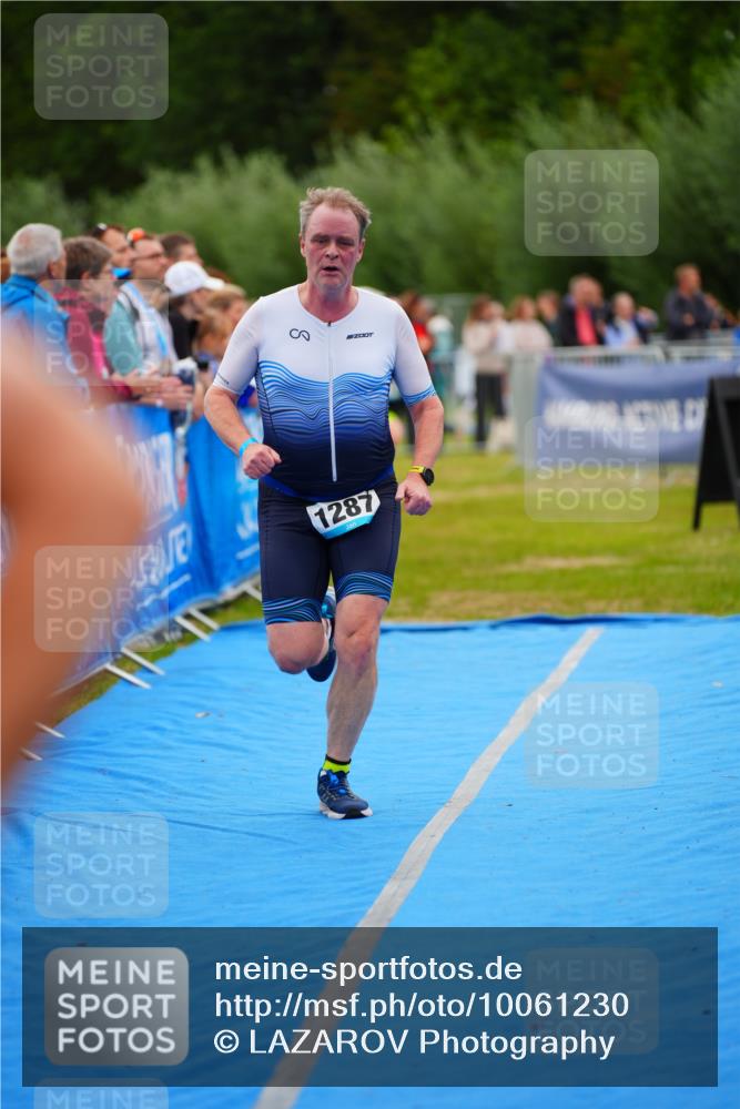 30.08.2026 - Elbe Triathlon Hamburg LAZAROV Photography http://msf.ph/oto/10061230 30.08.2026 11:44:09 Ziel 1227, 1287 meine-sportfotos.de