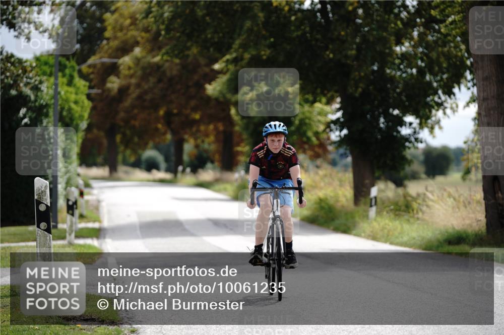 30.08.2026 - Elbe Triathlon Hamburg Michael Burmester http://msf.ph/oto/10061235 30.08.2026 12:48:07 Radfahren 1800 meine-sportfotos.de