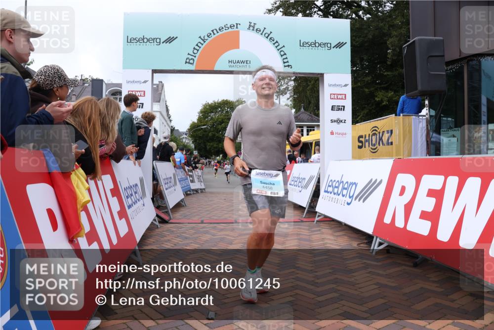30.08.2026 - Blankeneser Heldenlauf Lena Gebhardt http://msf.ph/oto/10061245 30.08.2026 12:30:59 Ziel 2663, 2886, 4001, 4458 meine-sportfotos.de