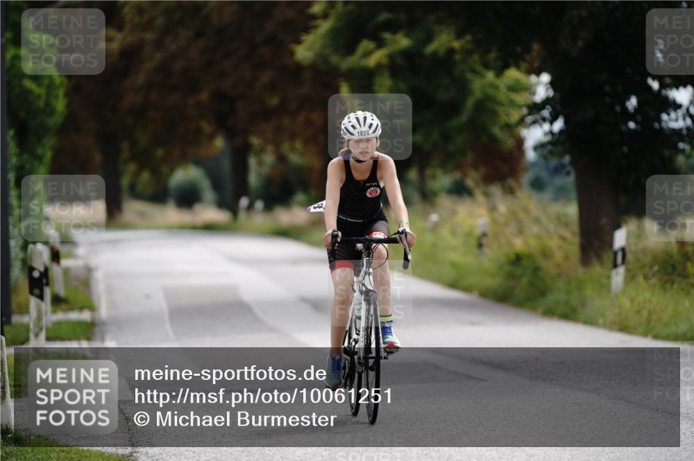 30.08.2026 - Elbe Triathlon Hamburg Michael Burmester http://msf.ph/oto/10061251 30.08.2026 12:48:59 Radfahren 1828 meine-sportfotos.de
