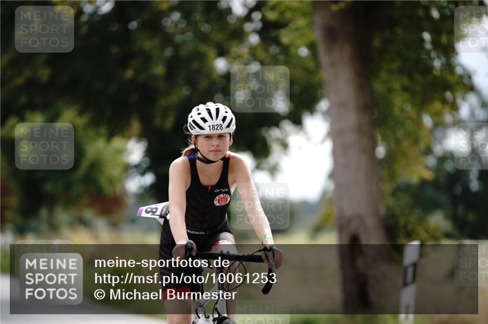 30.08.2026 - Elbe Triathlon Hamburg Michael Burmester http://msf.ph/oto/10061253 30.08.2026 12:49:01 Radfahren 1828 meine-sportfotos.de