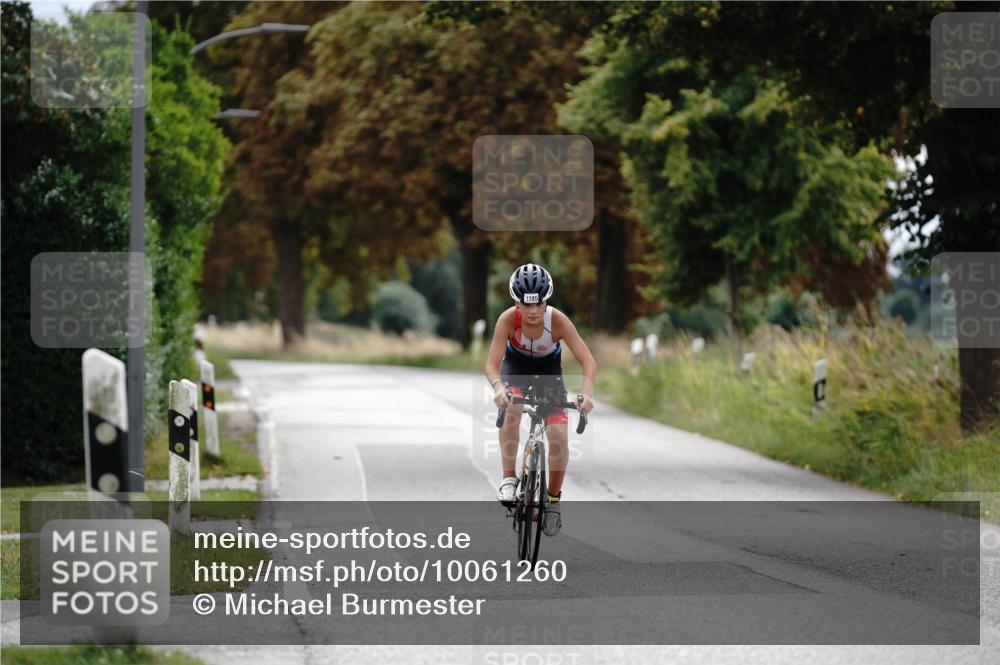 30.08.2026 - Elbe Triathlon Hamburg Michael Burmester http://msf.ph/oto/10061260 30.08.2026 12:50:13 Radfahren 1785 meine-sportfotos.de
