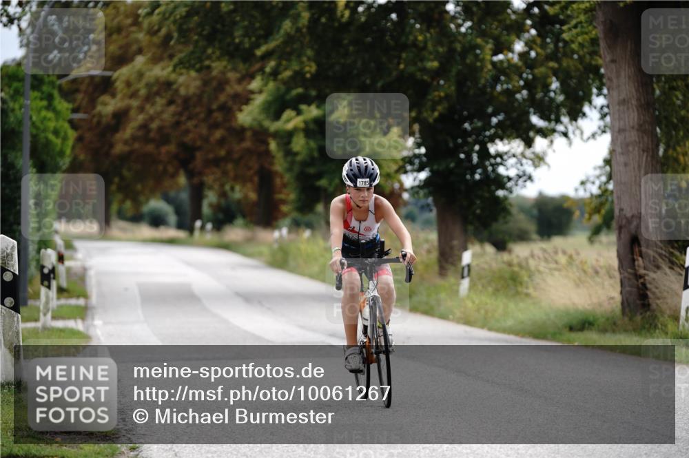 30.08.2026 - Elbe Triathlon Hamburg Michael Burmester http://msf.ph/oto/10061267 30.08.2026 12:50:15 Radfahren 1785 meine-sportfotos.de
