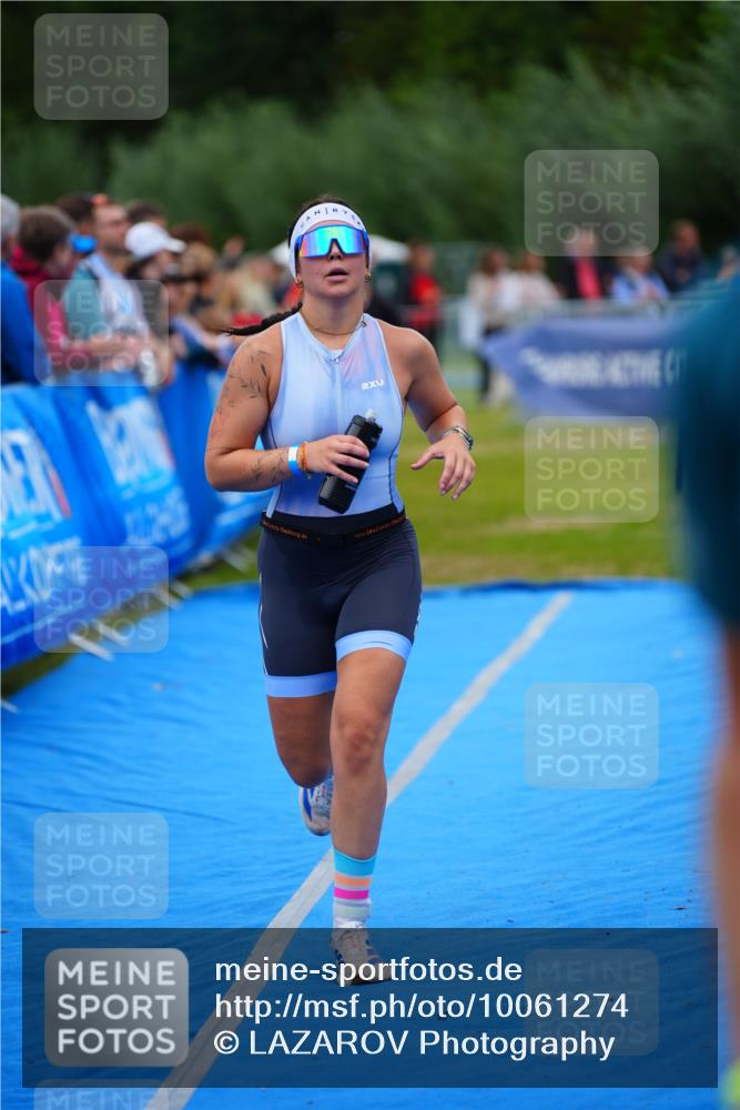 30.08.2026 - Elbe Triathlon Hamburg LAZAROV Photography http://msf.ph/oto/10061274 30.08.2026 11:44:21 Ziel 808, 875, 1239 meine-sportfotos.de