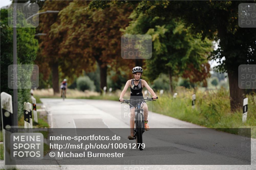 30.08.2026 - Elbe Triathlon Hamburg Michael Burmester http://msf.ph/oto/10061279 30.08.2026 12:51:52 Radfahren 1801 meine-sportfotos.de