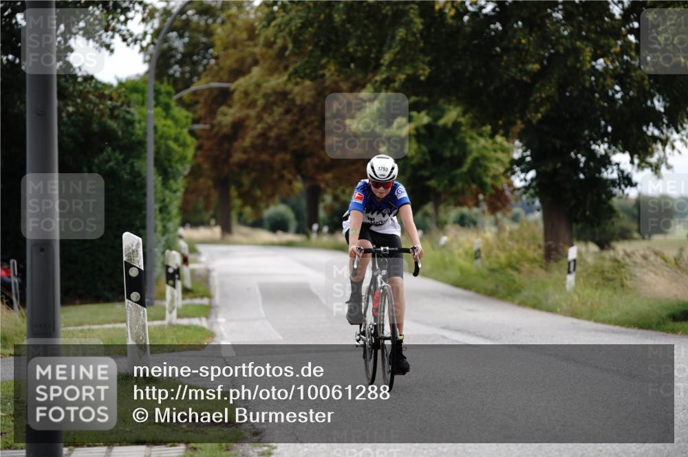 30.08.2026 - Elbe Triathlon Hamburg Michael Burmester http://msf.ph/oto/10061288 30.08.2026 12:52:04 Radfahren 1793 meine-sportfotos.de