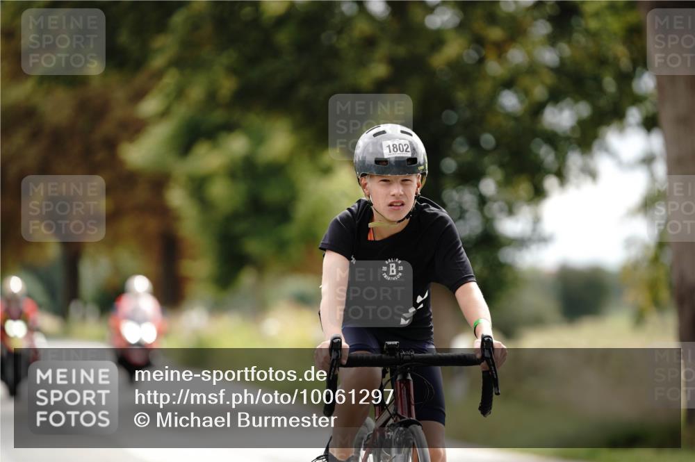30.08.2026 - Elbe Triathlon Hamburg Michael Burmester http://msf.ph/oto/10061297 30.08.2026 12:52:36 Radfahren 1802 meine-sportfotos.de