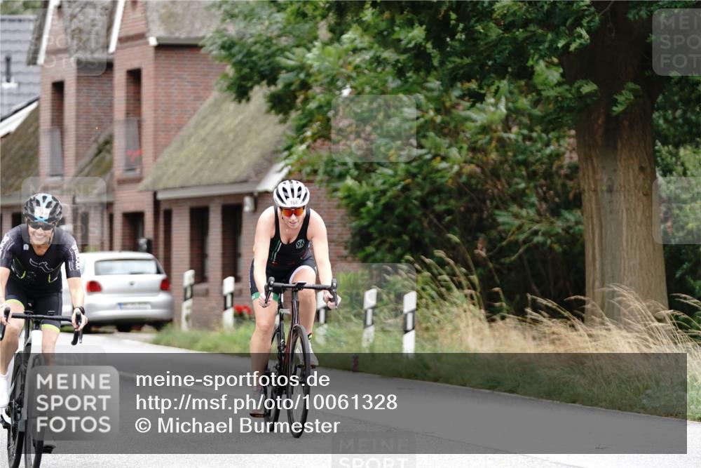 30.08.2026 - Elbe Triathlon Hamburg Michael Burmester http://msf.ph/oto/10061328 30.08.2026 14:10:02 Radfahren 148, 168 meine-sportfotos.de