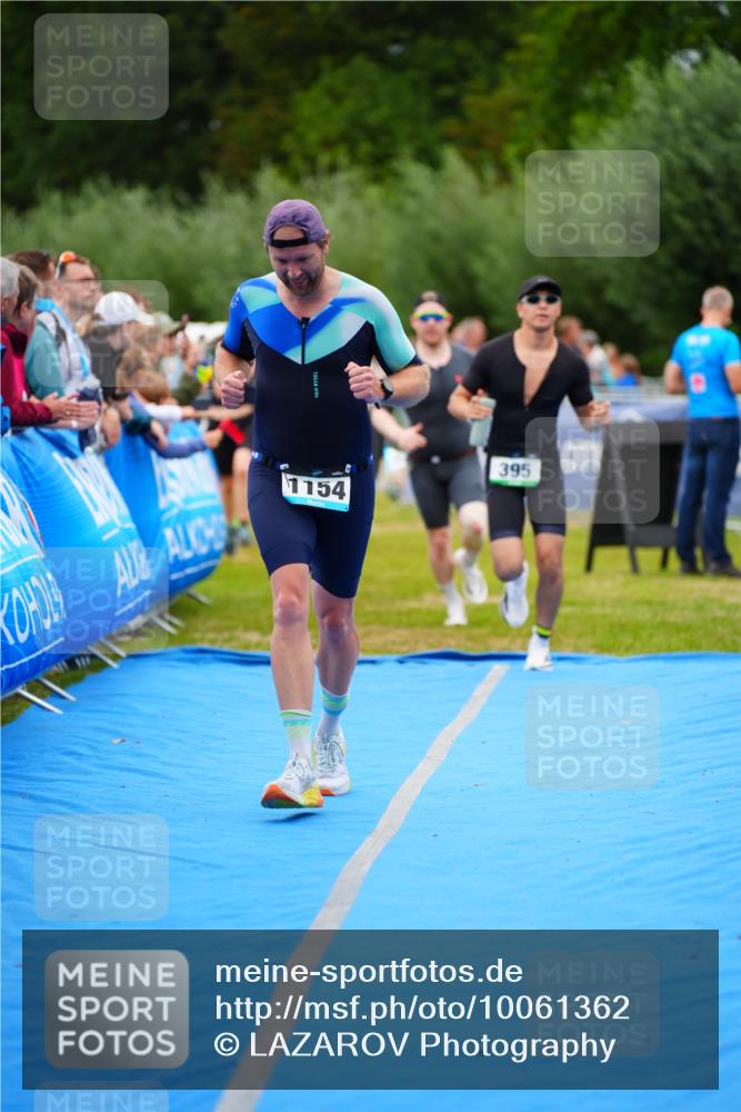 30.08.2026 - Elbe Triathlon Hamburg LAZAROV Photography http://msf.ph/oto/10061362 30.08.2026 11:44:35 Ziel 395, 862, 1154, 1161, 1384 meine-sportfotos.de