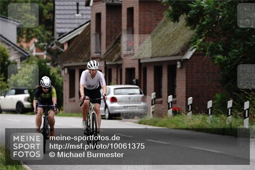 30.08.2026 - Elbe Triathlon Hamburg Michael Burmester http://msf.ph/oto/10061375 30.08.2026 14:13:43 Radfahren 150 meine-sportfotos.de