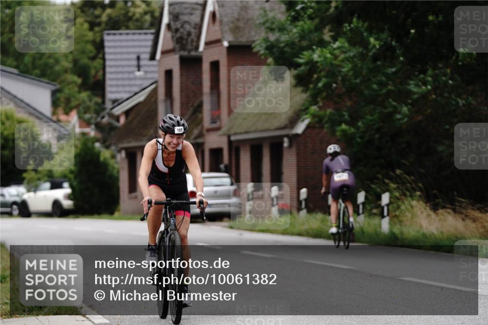 30.08.2026 - Elbe Triathlon Hamburg Michael Burmester http://msf.ph/oto/10061382 30.08.2026 14:13:55 Radfahren 169 meine-sportfotos.de