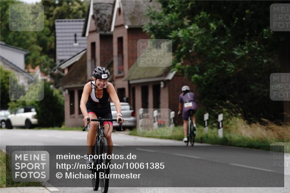30.08.2026 - Elbe Triathlon Hamburg Michael Burmester http://msf.ph/oto/10061385 30.08.2026 14:13:55 Radfahren 169 meine-sportfotos.de