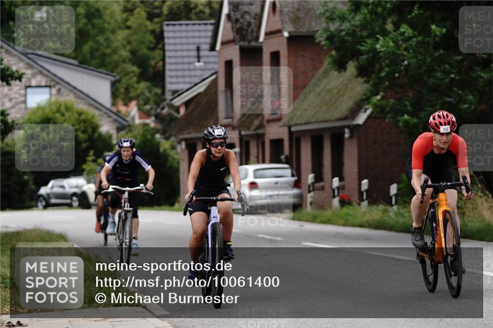 30.08.2026 - Elbe Triathlon Hamburg Michael Burmester http://msf.ph/oto/10061400 30.08.2026 14:14:06 Radfahren 136, 141, 164, 170 meine-sportfotos.de