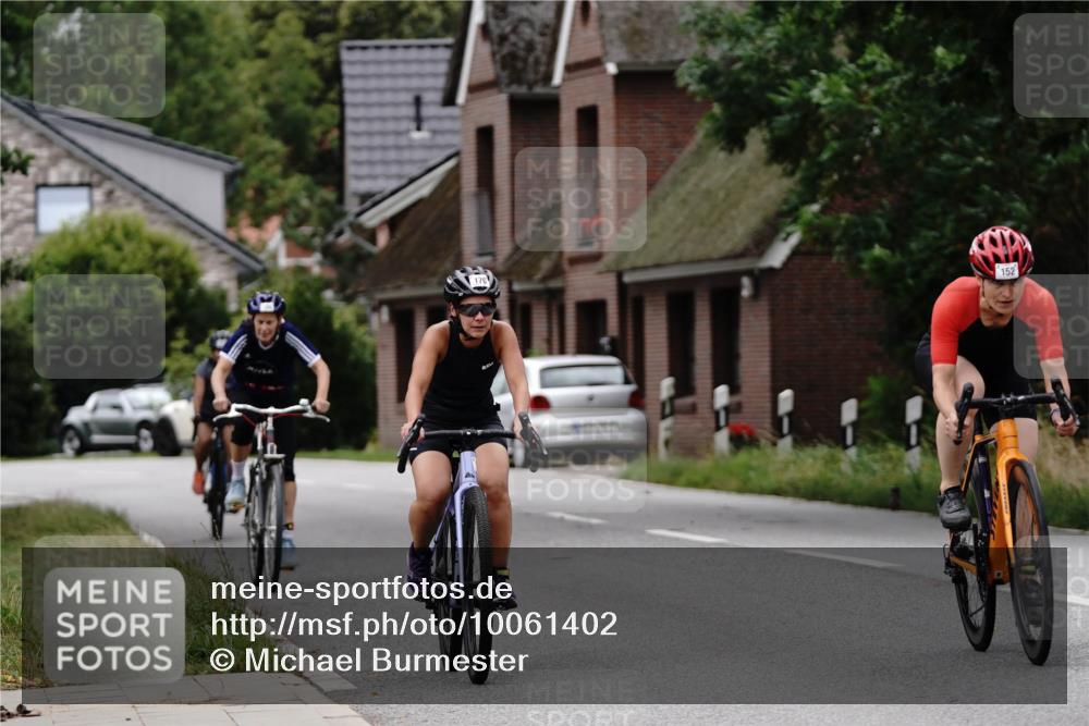 30.08.2026 - Elbe Triathlon Hamburg Michael Burmester http://msf.ph/oto/10061402 30.08.2026 14:14:06 Radfahren 136, 141, 164, 170 meine-sportfotos.de