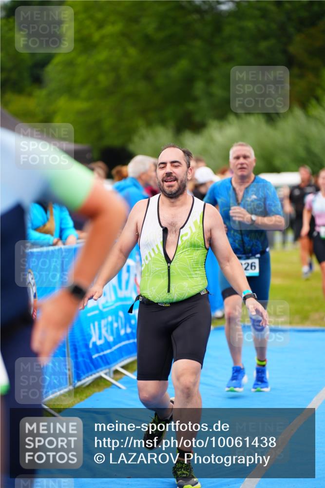 30.08.2026 - Elbe Triathlon Hamburg LAZAROV Photography http://msf.ph/oto/10061438 30.08.2026 11:44:48 Ziel 553, 810, 1082, 1258, 1326 meine-sportfotos.de