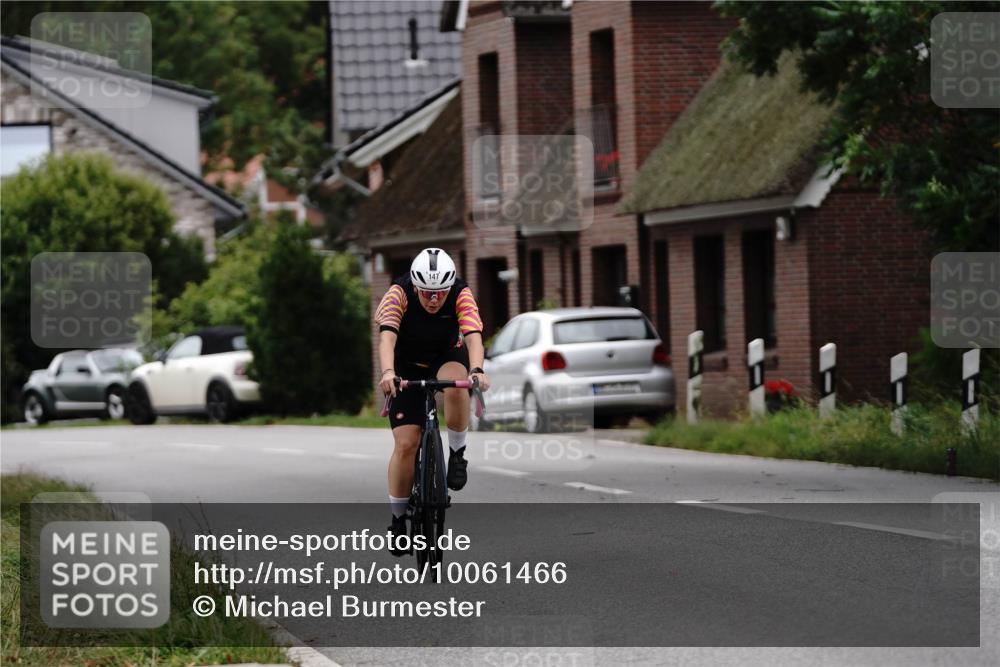30.08.2026 - Elbe Triathlon Hamburg Michael Burmester http://msf.ph/oto/10061466 30.08.2026 14:15:35 Radfahren 147 meine-sportfotos.de