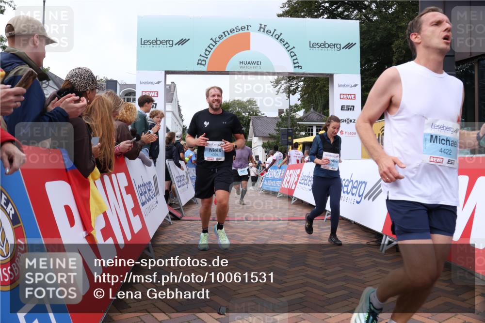 30.08.2026 - Blankeneser Heldenlauf Lena Gebhardt http://msf.ph/oto/10061531 30.08.2026 12:31:28 Ziel 2705, 4008, 4210, 4394, 4395, 4421, 4422 meine-sportfotos.de