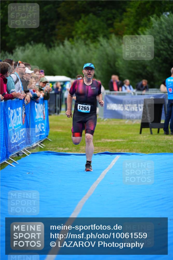 30.08.2026 - Elbe Triathlon Hamburg LAZAROV Photography http://msf.ph/oto/10061559 30.08.2026 11:45:16 Ziel 547, 1265 meine-sportfotos.de