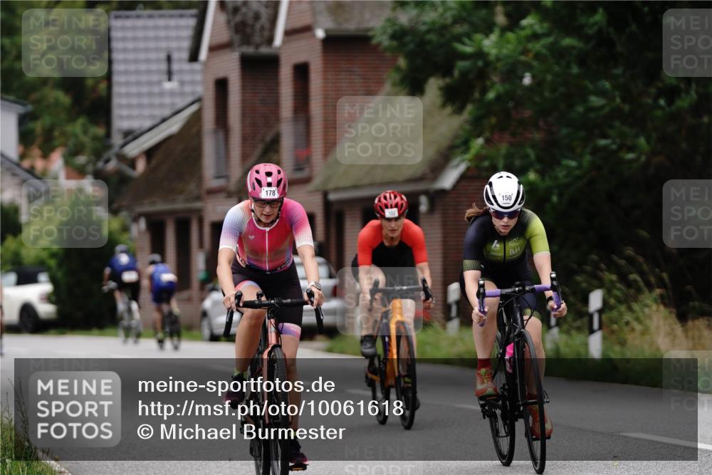30.08.2026 - Elbe Triathlon Hamburg Michael Burmester http://msf.ph/oto/10061618 30.08.2026 14:18:25 Radfahren 137, 145, 150, 152, 178 meine-sportfotos.de