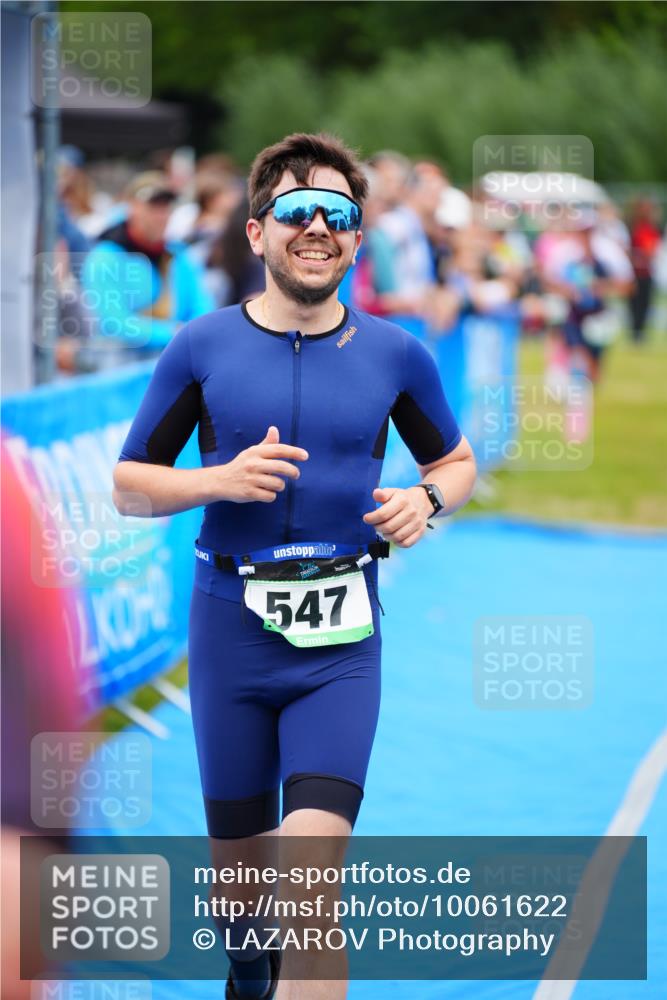 30.08.2026 - Elbe Triathlon Hamburg LAZAROV Photography http://msf.ph/oto/10061622 30.08.2026 11:45:24 Ziel 547, 868, 969 meine-sportfotos.de