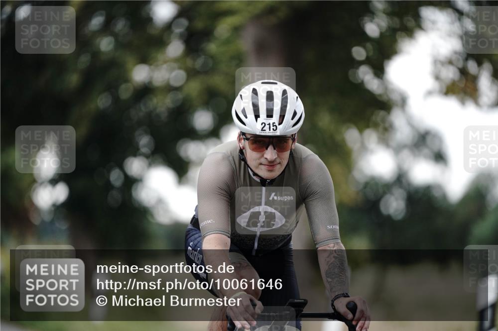 30.08.2026 - Elbe Triathlon Hamburg Michael Burmester http://msf.ph/oto/10061646 30.08.2026 08:47:16 Radfahren 215 meine-sportfotos.de